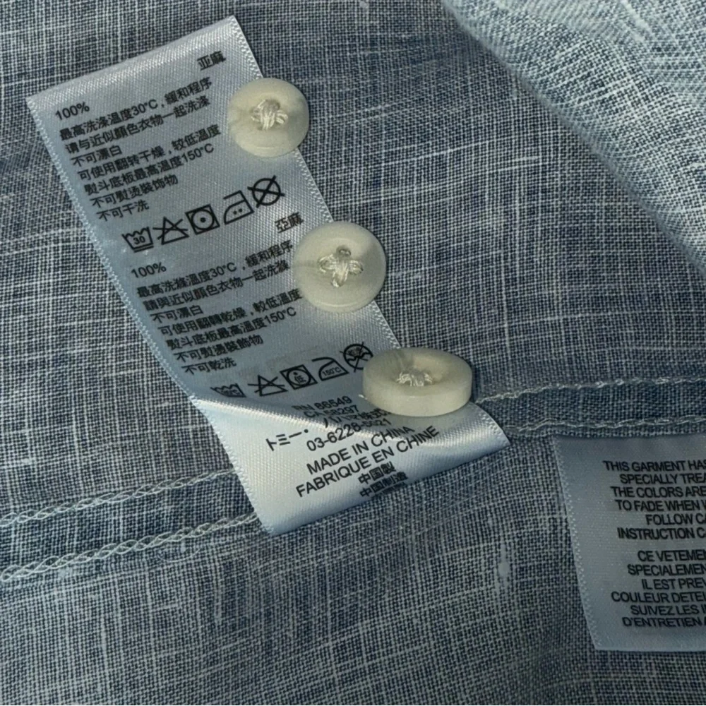 Tommy Bahama 100% linen‎ Casual Blue Button-Down Shirt